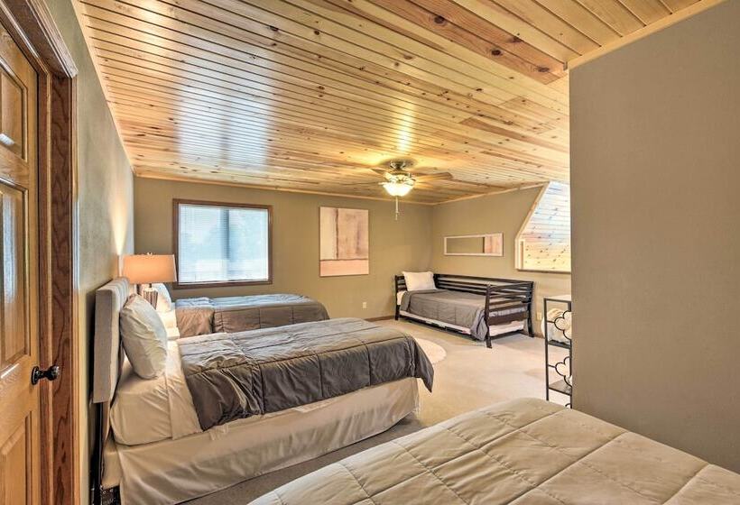 Rock River Waterfront Cabin: Dock & Game Room!