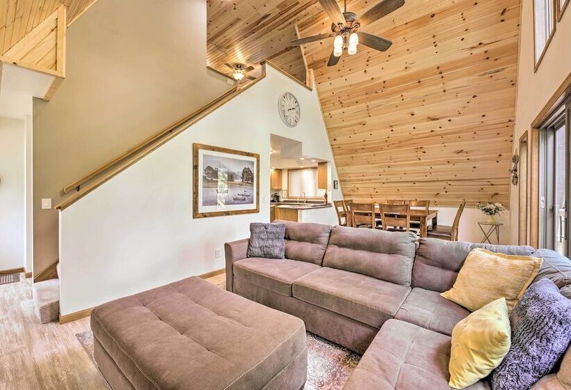 Rock River Waterfront Cabin: Dock & Game Room!