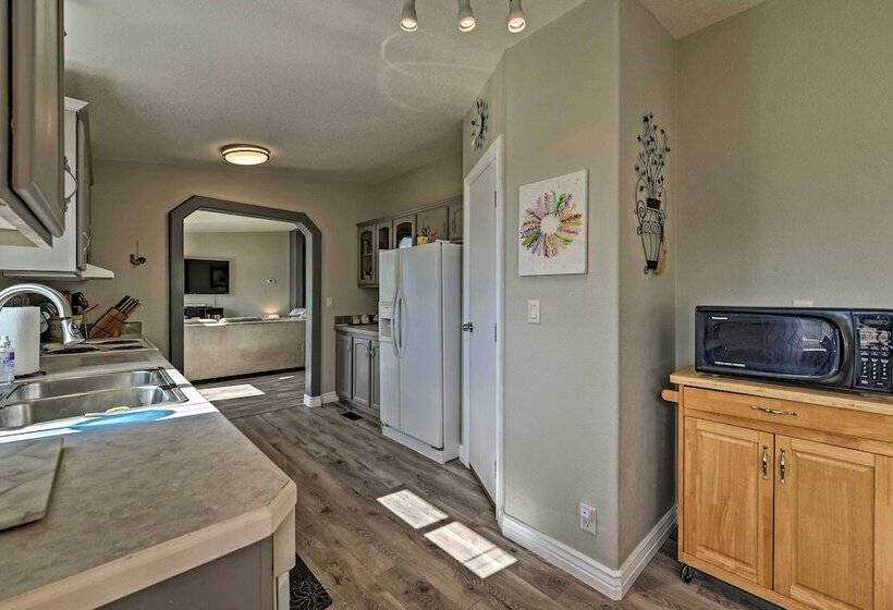 Rural Rigby Family Home W/ Yard: Hike, Boat & Ski!