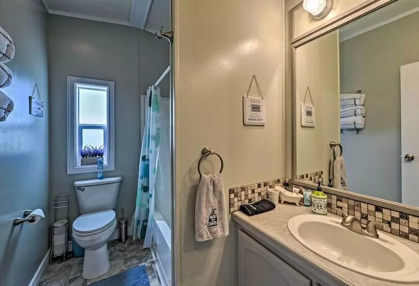 Rural Rigby Family Home W/ Yard: Hike, Boat & Ski!