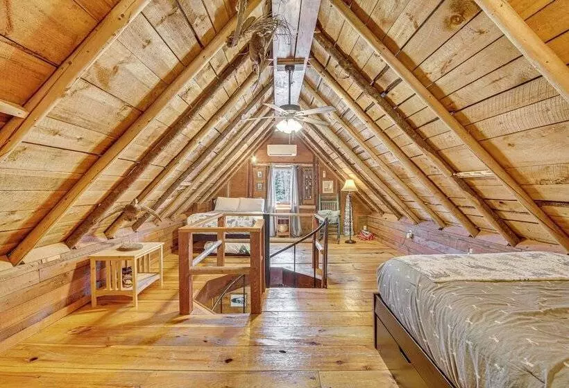 Rustic Searsport Cabin: Loft + Sunroom On 10 Acres