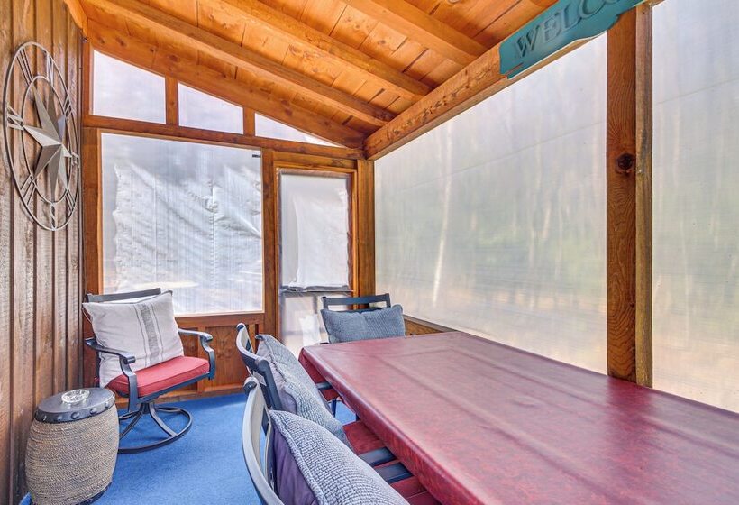 Rustic Searsport Cabin: Loft + Sunroom On 10 Acres