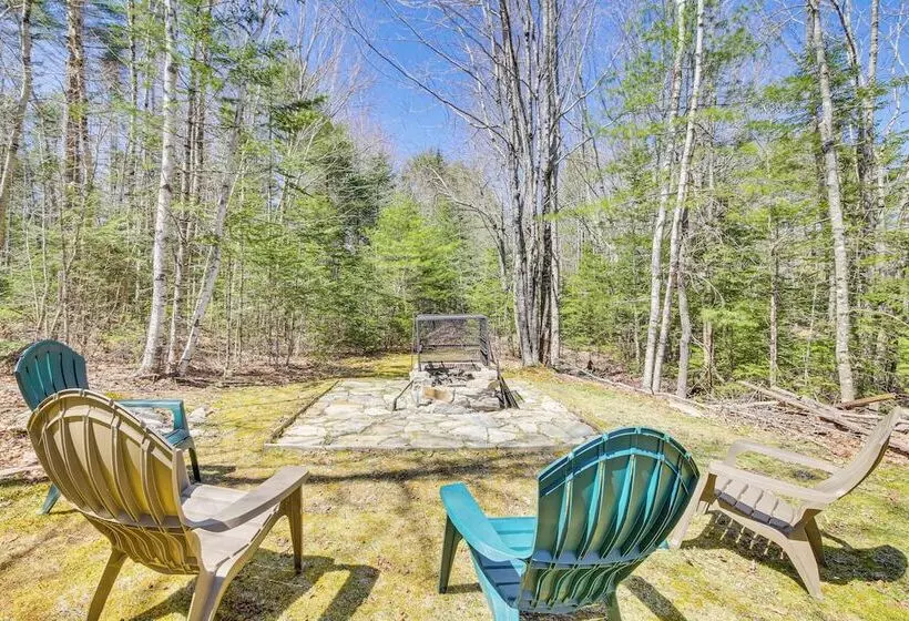 Rustic Searsport Cabin: Loft + Sunroom On 10 Acres