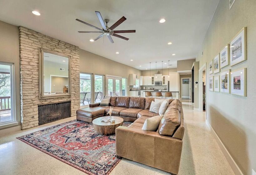 Scenic Austin Escape W/ Pool < 8 Mi To Dtwn!