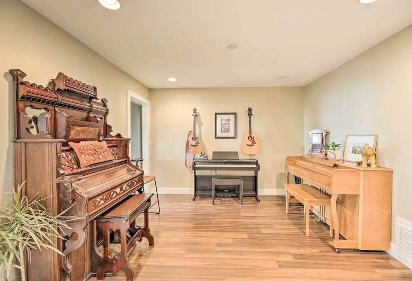 Scenic Austin Escape W/ Pool < 8 Mi To Dtwn!