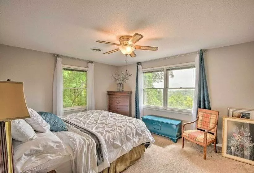 Smoky Mountain Home On 20 Acres W/ Patio, Views
