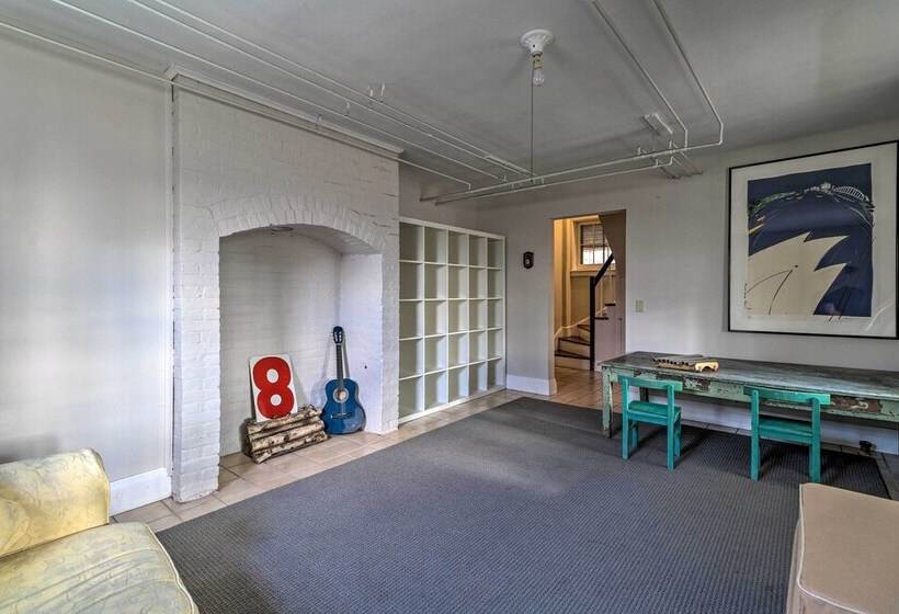 Spacious Stone Ridge Family Home: 6 Private Acres!