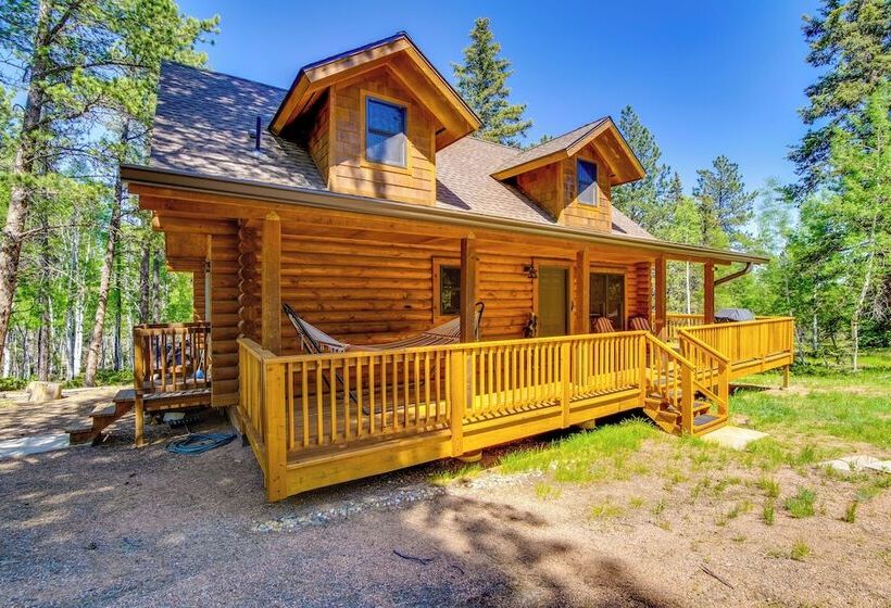 Sunny Forest Cabin W/ Views Of Pikes Peak Mtn!