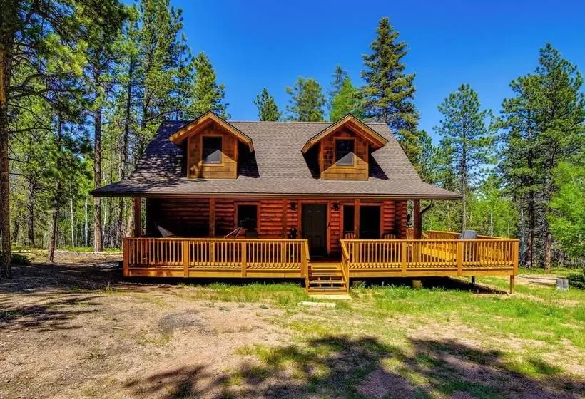 Sunny Forest Cabin W/ Views Of Pikes Peak Mtn!