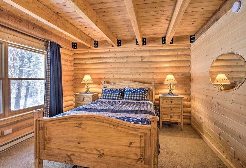 Sunny Forest Cabin W/ Views Of Pikes Peak Mtn!