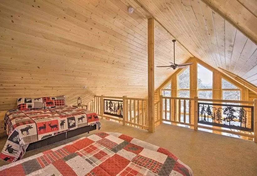 Sunny Forest Cabin W/ Views Of Pikes Peak Mtn!