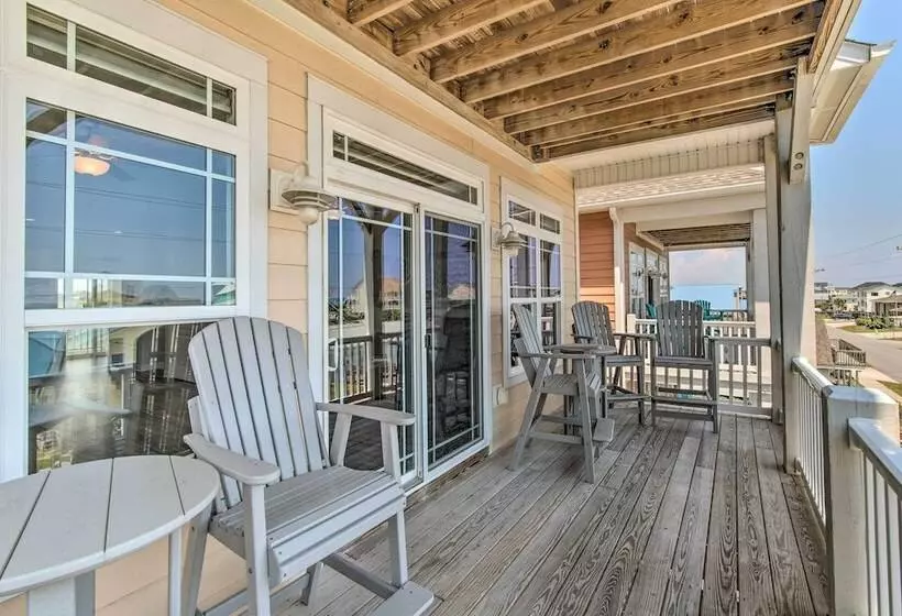 Surf City Escape W/ 6 Decks: Steps To Beach