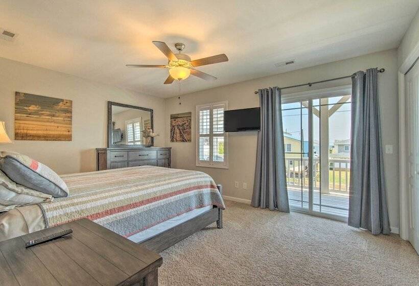 Surf City Escape W/ 6 Decks: Steps To Beach