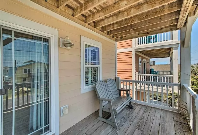 Surf City Escape W/ 6 Decks: Steps To Beach