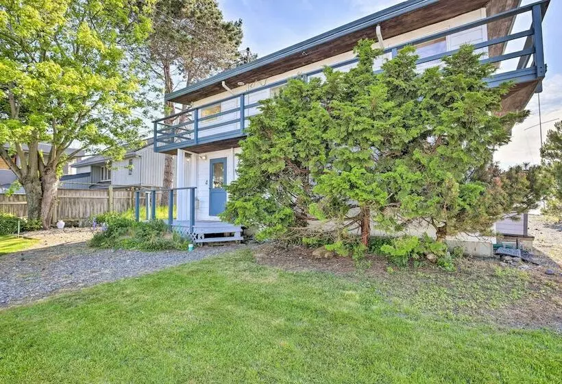 Waterfront Ferndale Home: Deck + Beach Access
