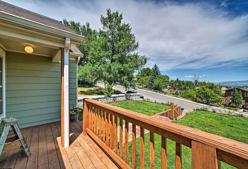 Yellowstone Country Family Home W/ View & Hot Tub