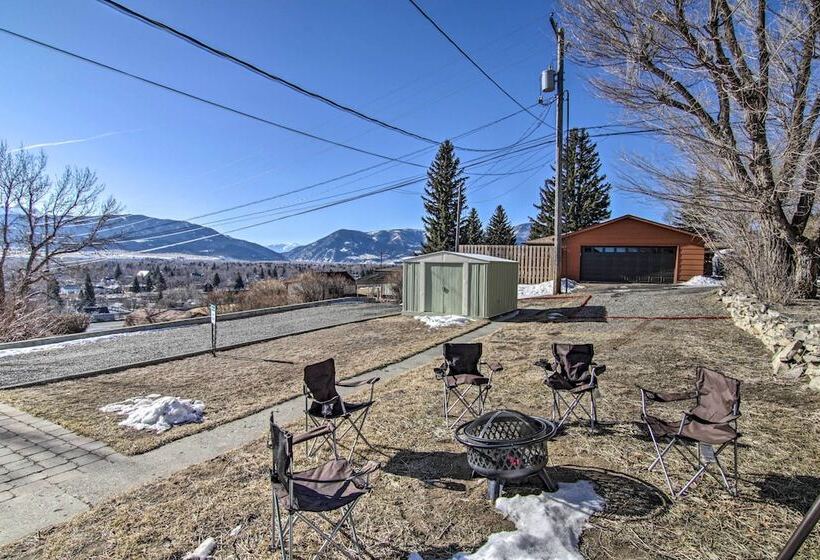 Yellowstone Country Family Home W/ View & Hot Tub