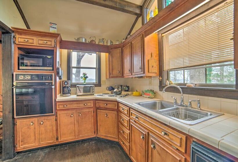 Authentic Retreat W/ Private Dock On Coosa River!