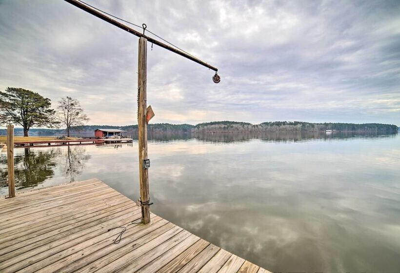 Authentic Retreat W/ Private Dock On Coosa River!