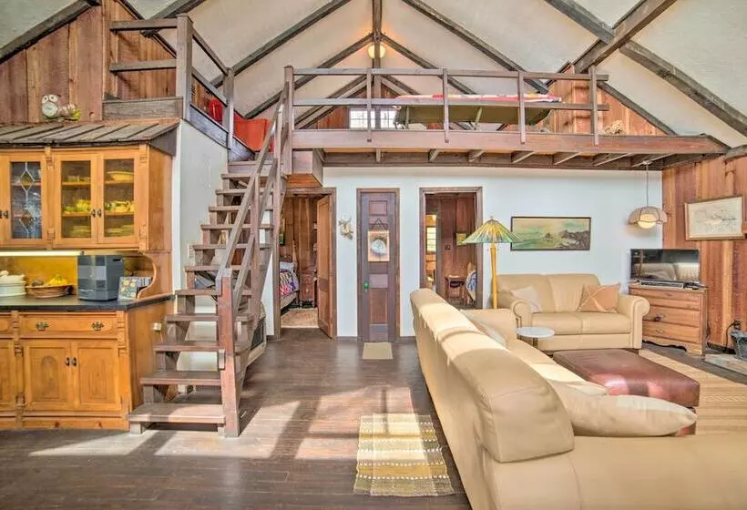 Authentic Retreat W/ Private Dock On Coosa River!