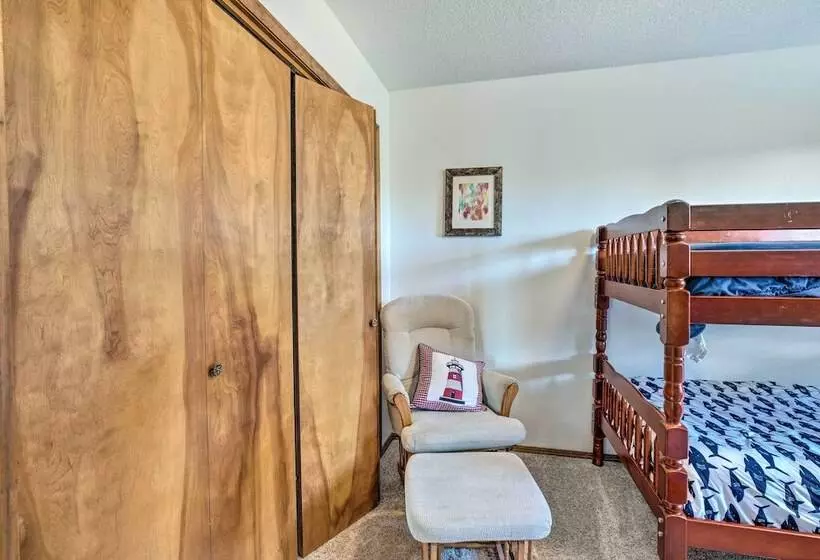 Bay City Home W/ Gorgeous Bay Views From Deck