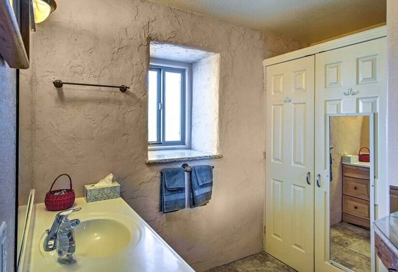 Borrego Springs Home W/ Desert & Mountain Views!