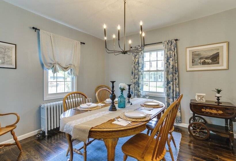 Bright Cornwall On Hudson Vacation Rental!