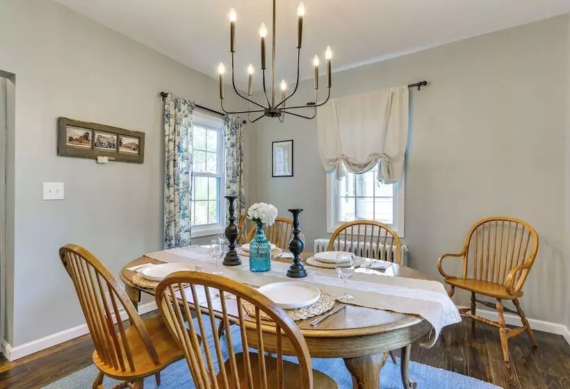 Bright Cornwall On Hudson Vacation Rental!