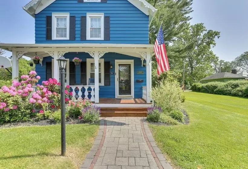 Bright Cornwall On Hudson Vacation Rental!