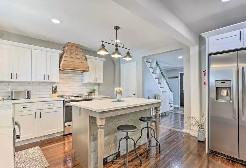 Bright Cornwall On Hudson Vacation Rental!