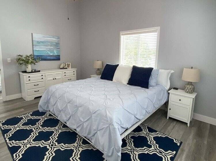 Private Boat Dock & Deck: Lakefront Home!