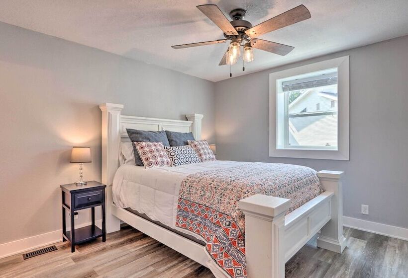 Private Boat Dock & Deck: Lakefront Home!