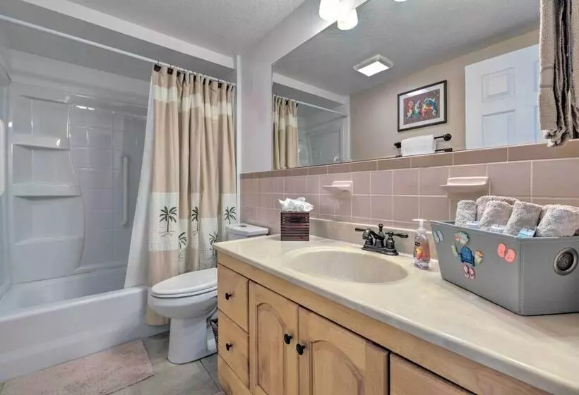 Canalfront Home W/ Dock & Access To Gulf Of Mexico