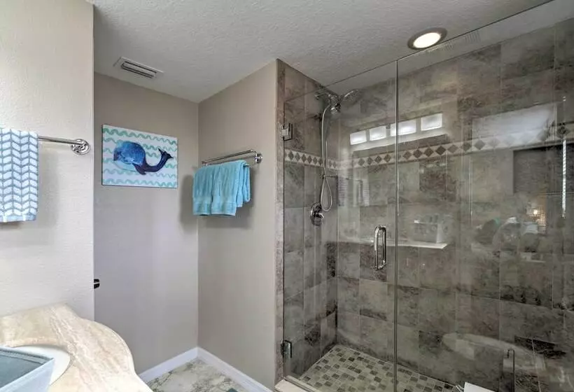 Canalfront Home W/ Dock & Access To Gulf Of Mexico