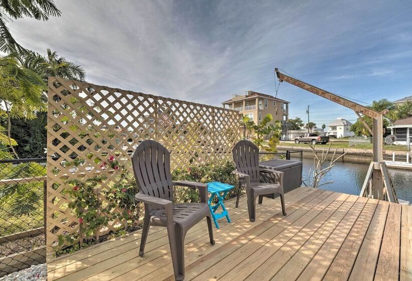 Canalfront Home W/ Dock & Access To Gulf Of Mexico