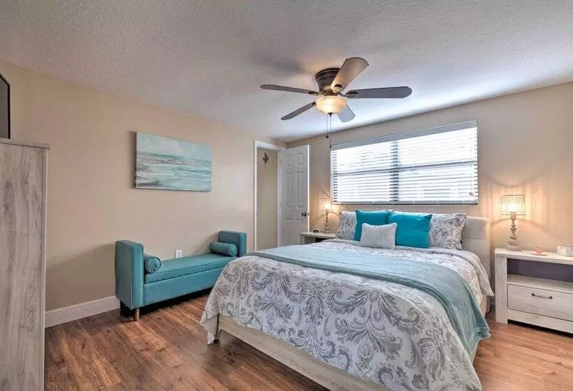 Canalfront Home W/ Dock & Access To Gulf Of Mexico