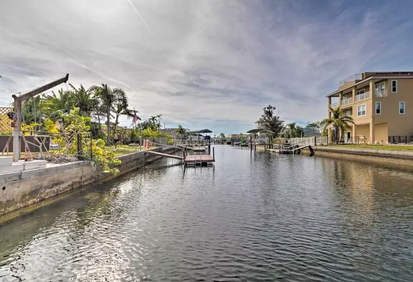 Canalfront Home W/ Dock & Access To Gulf Of Mexico