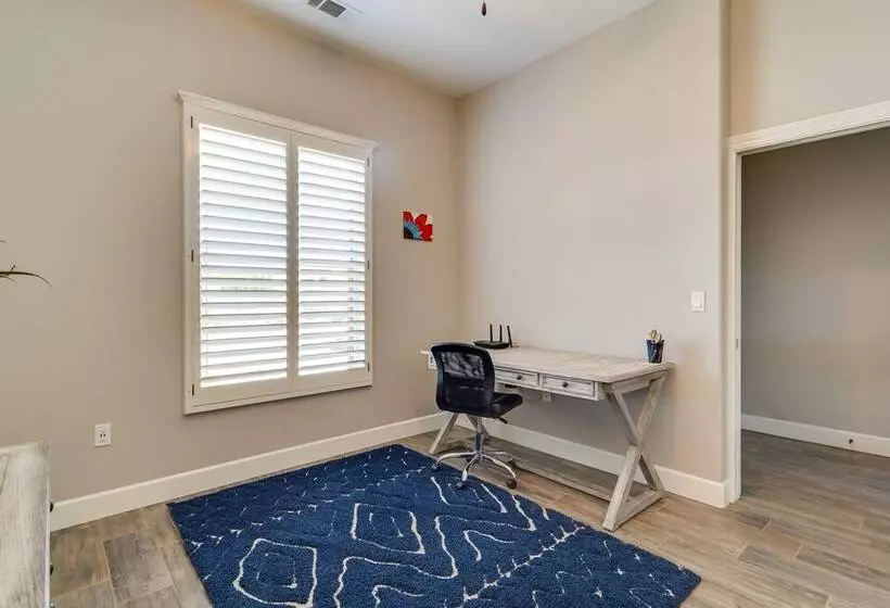 Carlsbad Retreat W/ Fire Pit & Fenced Yard!