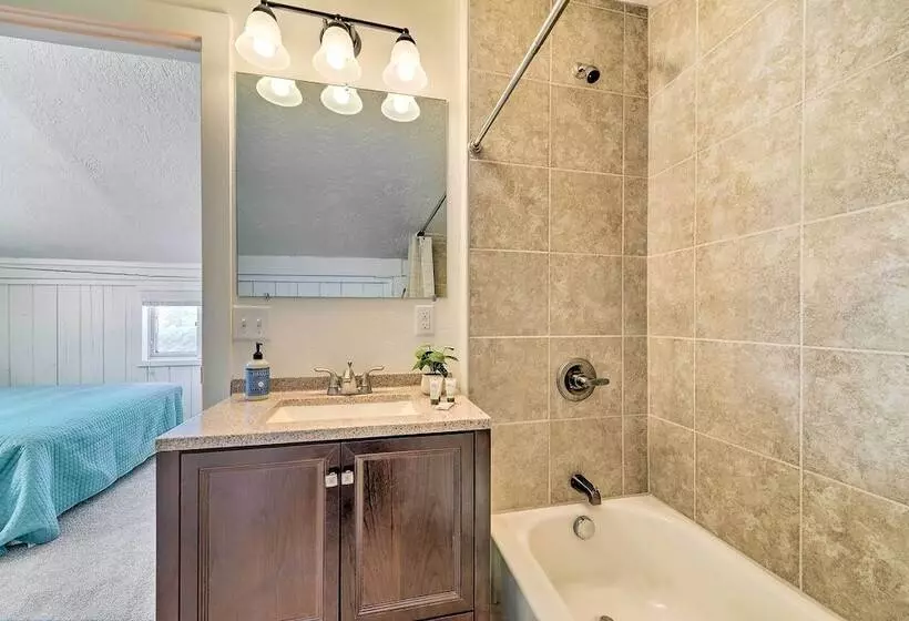 Centrally Located Pinedale Vacation Rental!