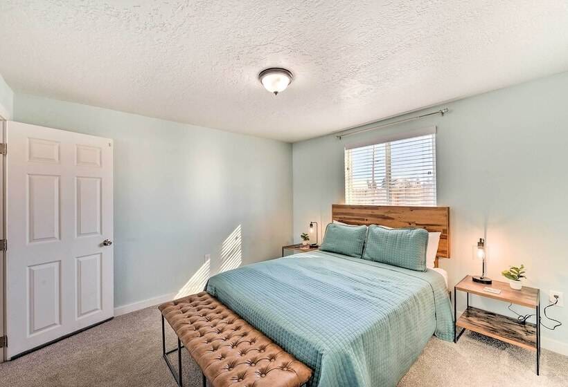 Centrally Located Pinedale Vacation Rental!