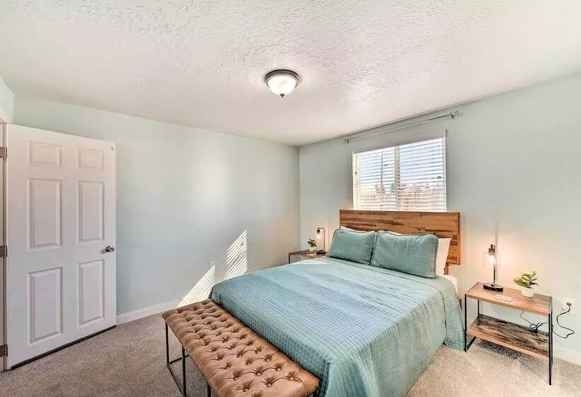 Centrally Located Pinedale Vacation Rental!