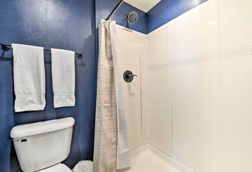 Centrally Located Pinedale Vacation Rental!