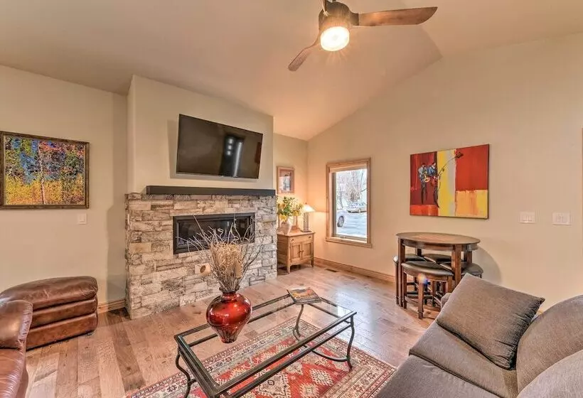 Charming Buena Vista Home ~ 1 Block To Main Street