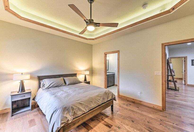 Charming Buena Vista Home ~ 1 Block To Main Street