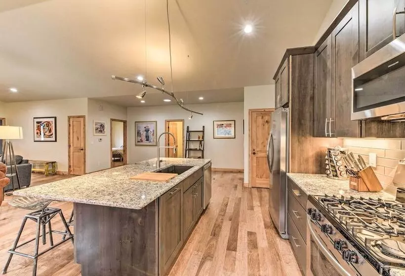 Charming Buena Vista Home ~ 1 Block To Main Street