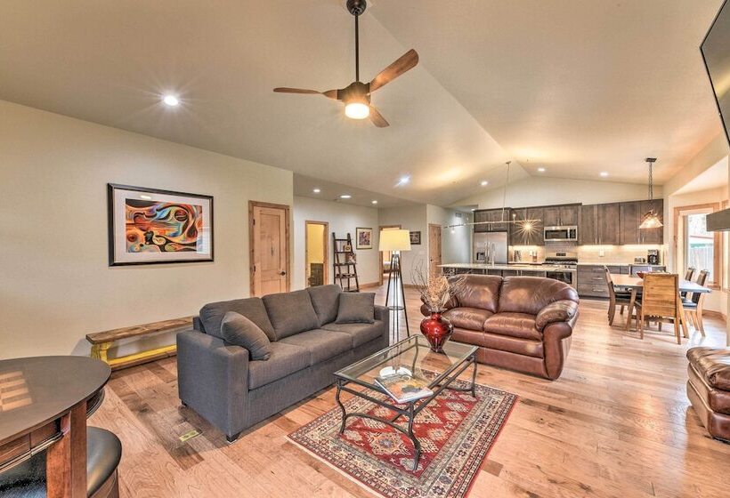 Charming Buena Vista Home ~ 1 Block To Main Street