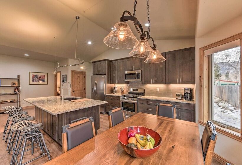 Charming Buena Vista Home ~ 1 Block To Main Street