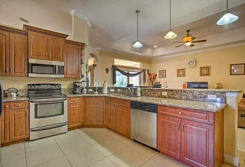 Spacious Port St Lucie Home Near Pga Village!