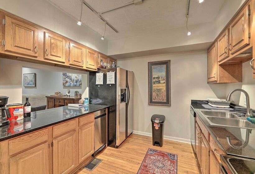 Cincinnati Home, Patio W/ Downtown Views!