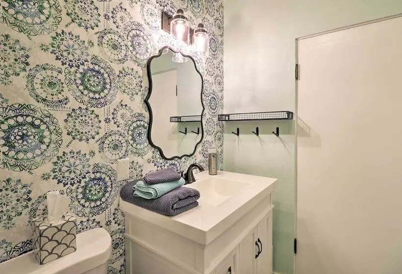 Comfy & Cozy Kalispell Home: Walk To Downtown